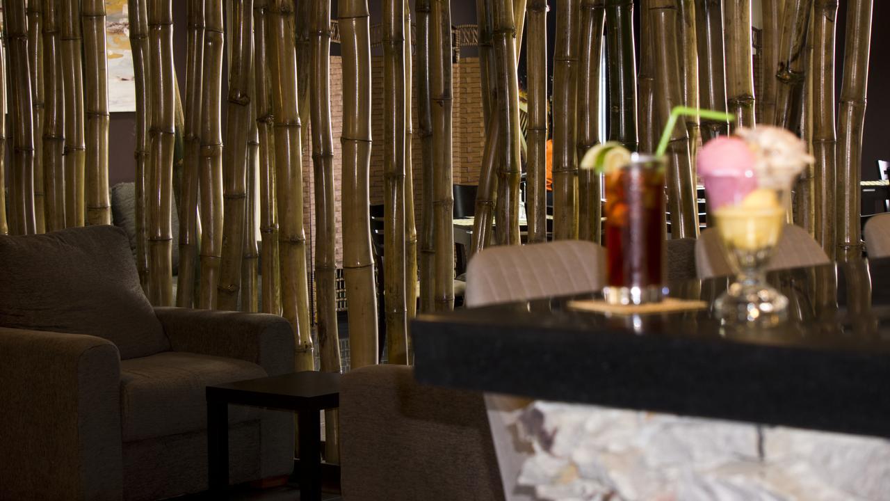 M Suites Hotel Accra Exterior photo